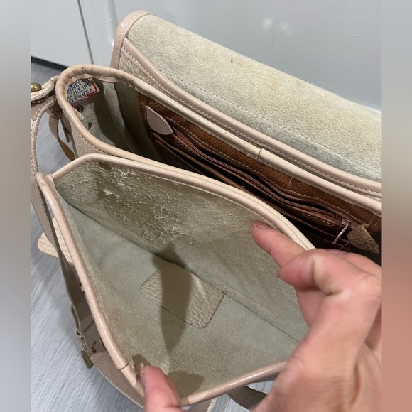 Vintage Dooney & Bourke Compartment Flap Bag in Bone with Bone Trim - Picture 5 of 13